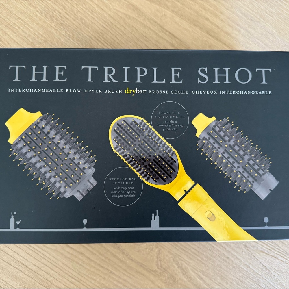 NEW💫Drybar Triple Shot Blow Dryer Brush